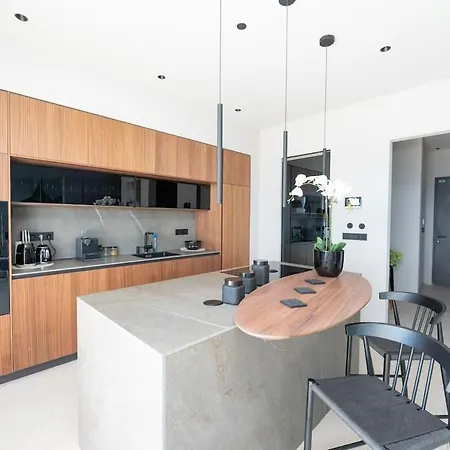 For 10 People Homestay